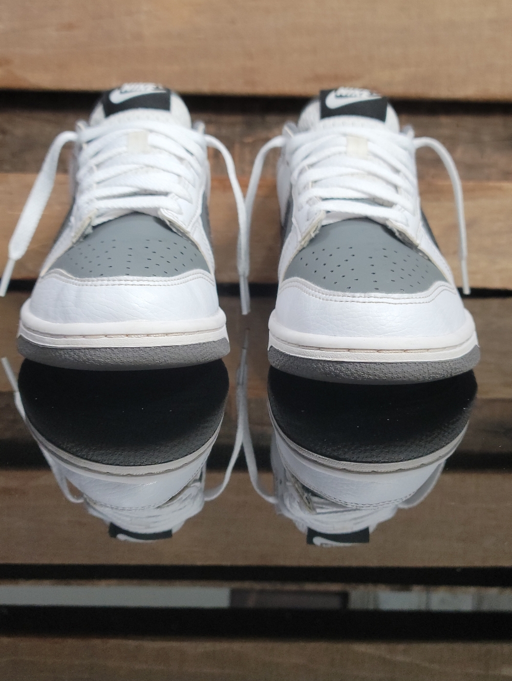 Nike Dunk Low "Light Smoke Grey" Wmns 8 Same Day Shipping - Picture 5 of 14